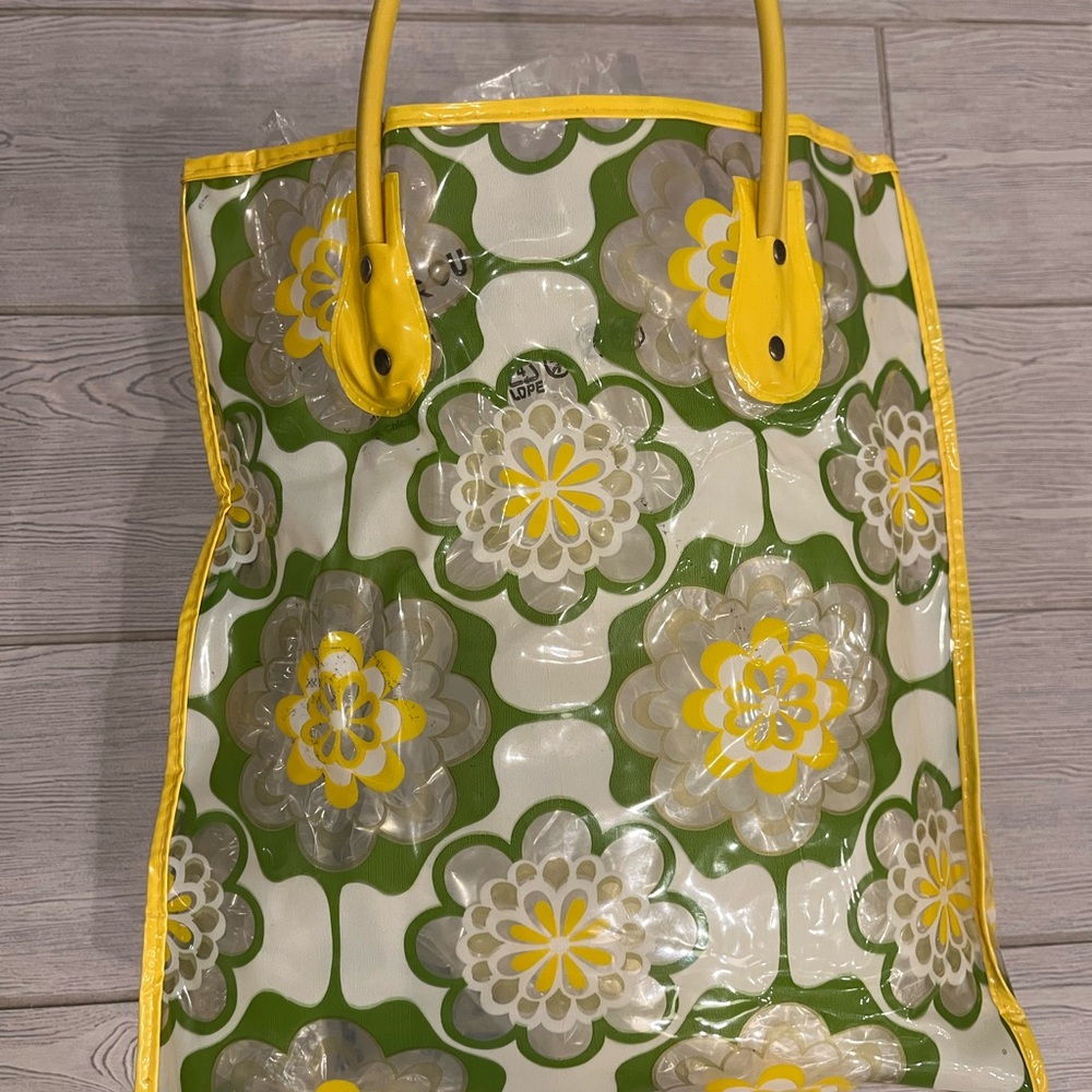 1970s Flower Power Mod Market Tote with Spacious Interior and Durable Straps